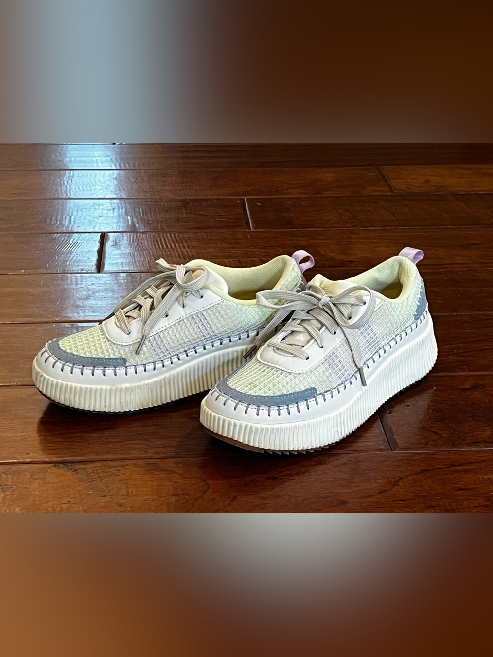 Nicole Miller Women’s Low-Top Casual Sneakers